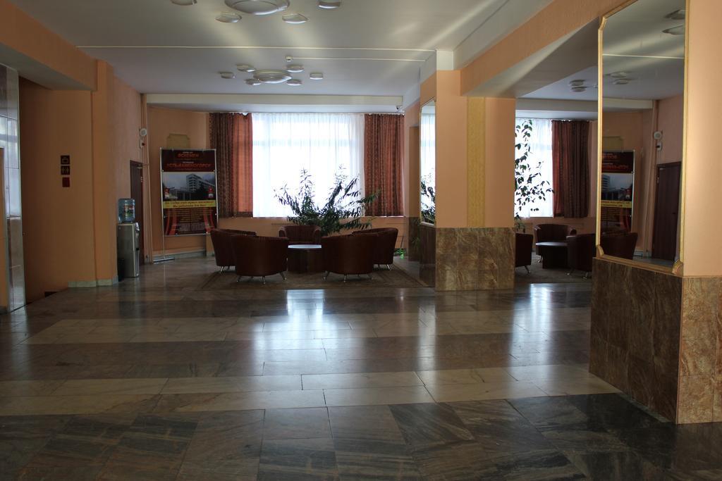 Ust-Kamenogorsk Hotel Esterno foto