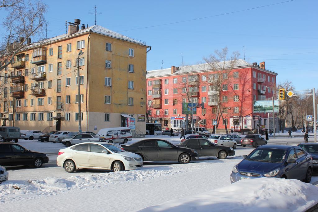 Ust-Kamenogorsk Hotel Esterno foto