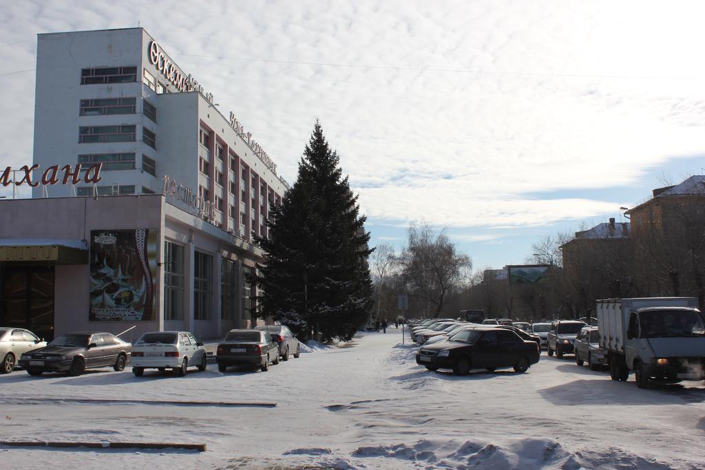 Ust-Kamenogorsk Hotel Esterno foto